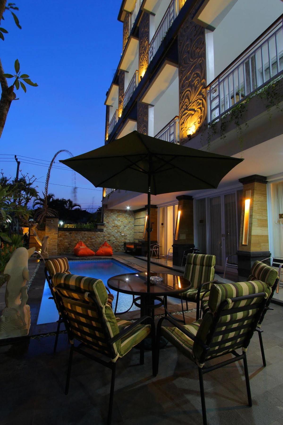 Lotus Tirta Seminyak Hotell Eksteriør bilde